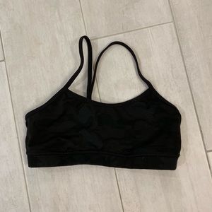 Lululemon camouflage flow y bra